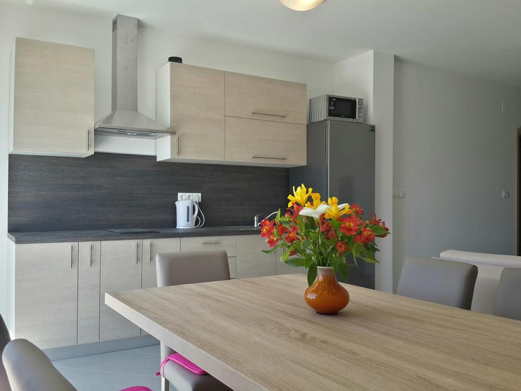 Solmaris Apartments Sukosan Bagian luar foto