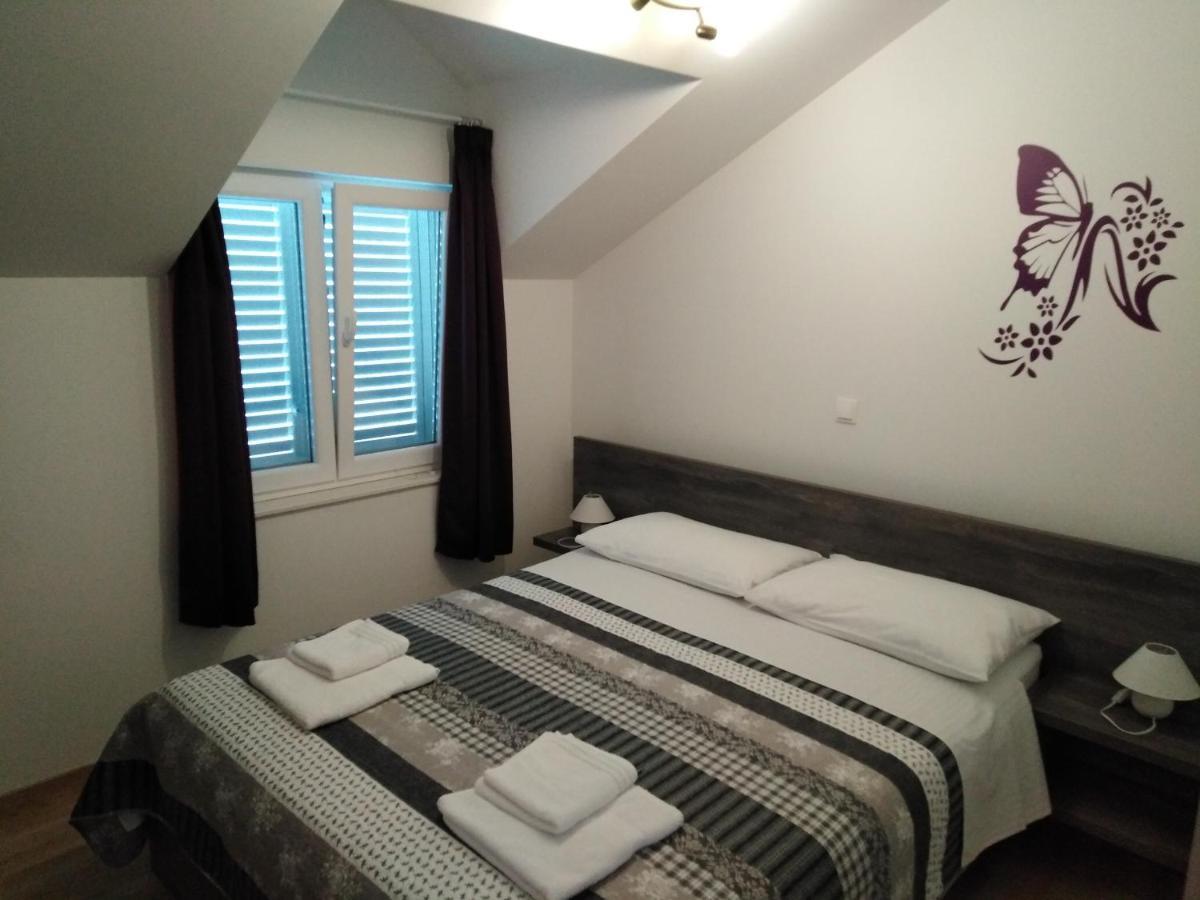 Solmaris Apartments Sukosan Bagian luar foto